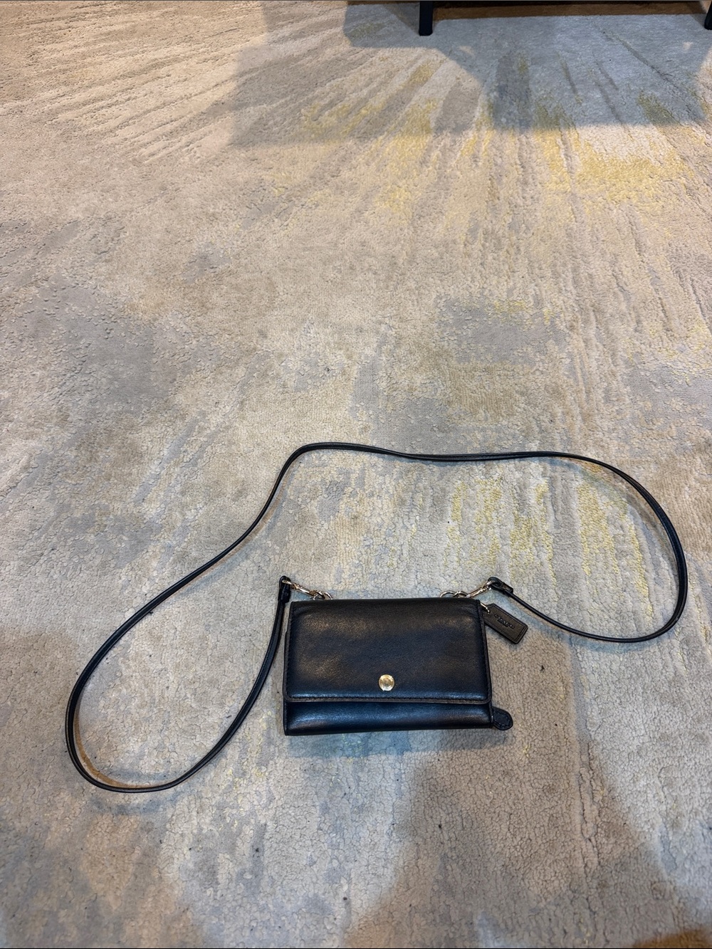 Vintage Coach Crossbody Mini Black Bag / wallet in great shape black and gold